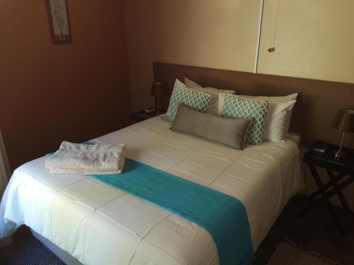 Little Rock Resort Ladybrand Ngoại thất bức ảnh