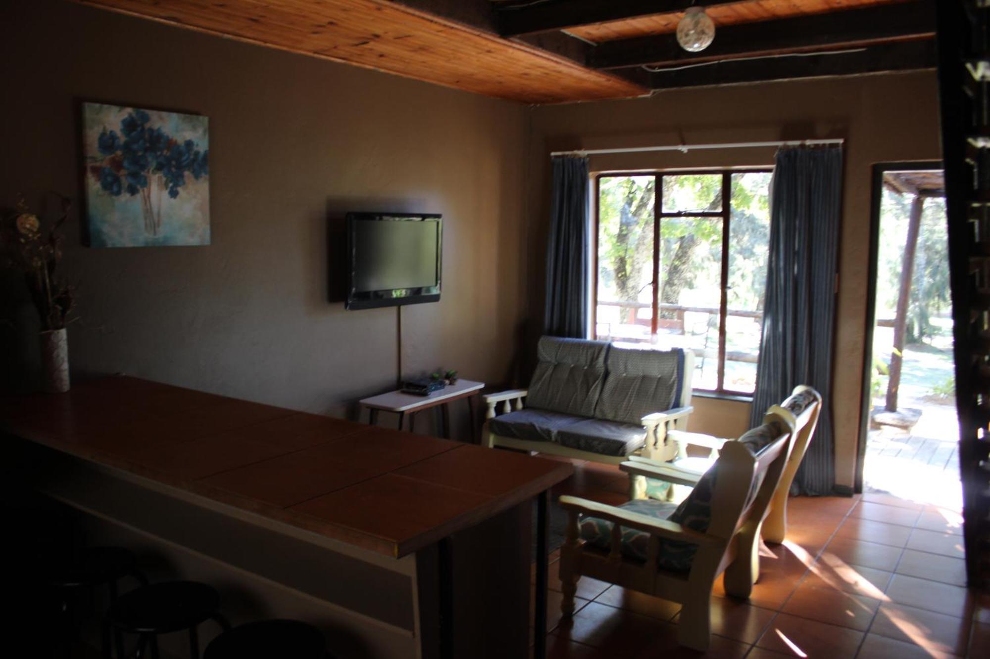 Little Rock Resort Ladybrand Ngoại thất bức ảnh