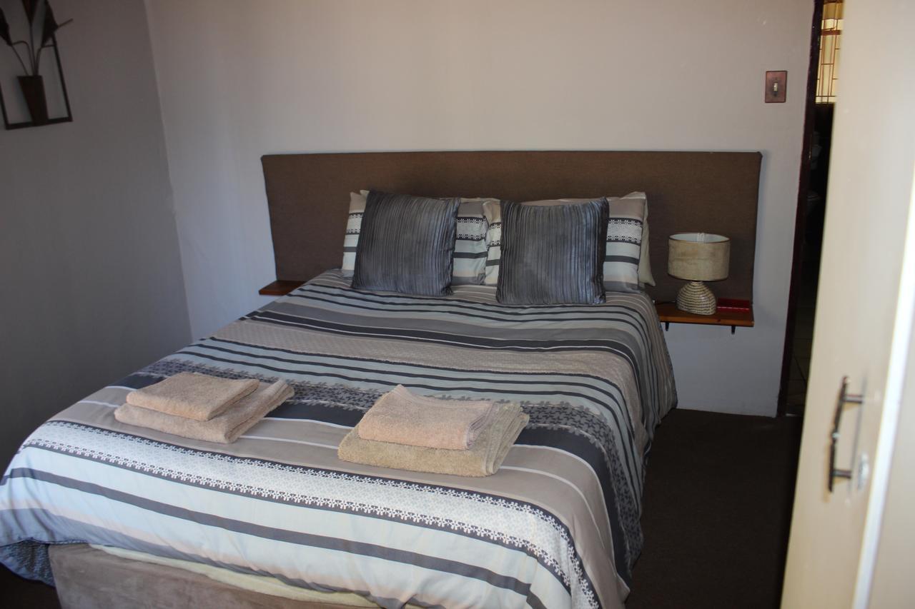 Little Rock Resort Ladybrand Ngoại thất bức ảnh